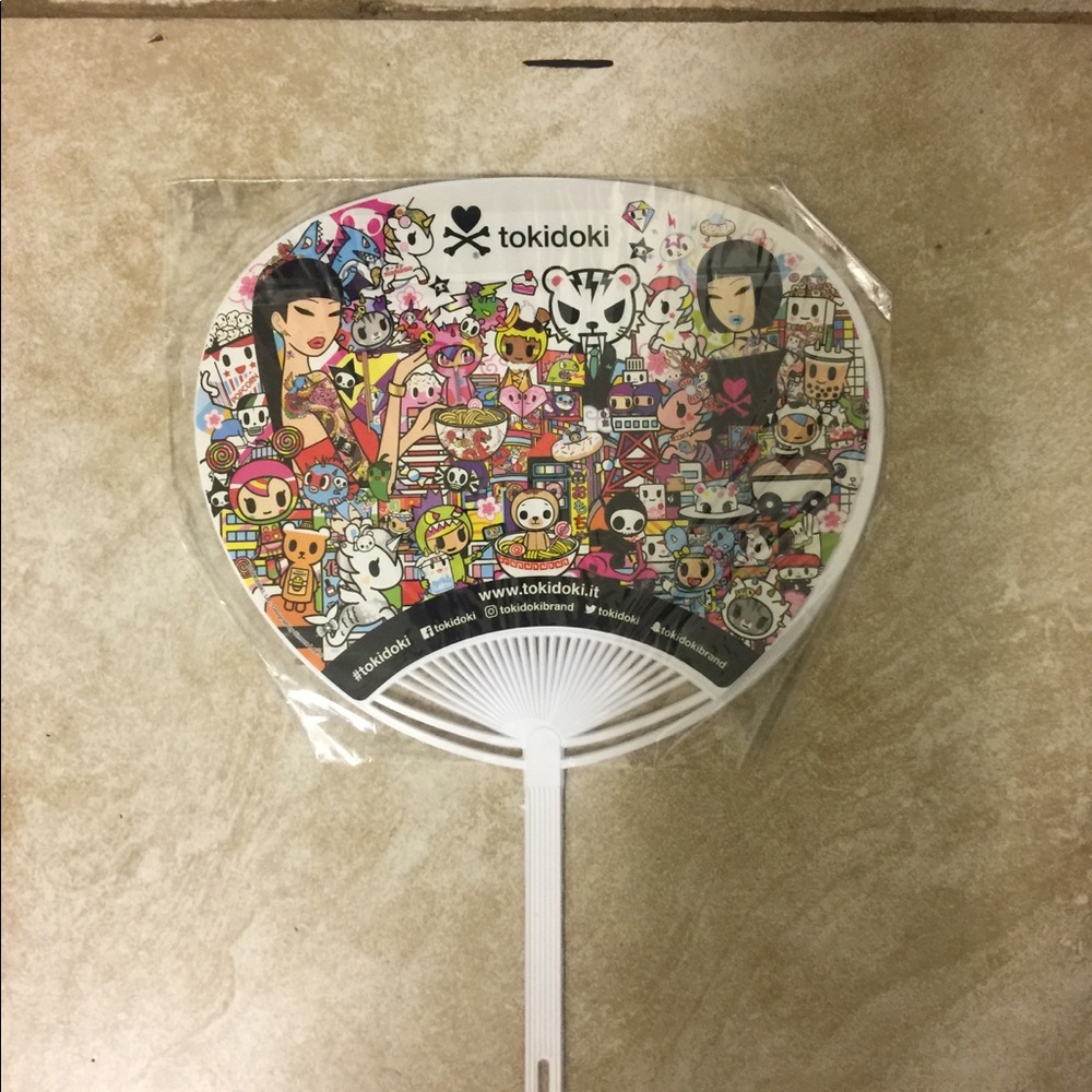 2018 Comic Con *RARE* Tokidoki Fan